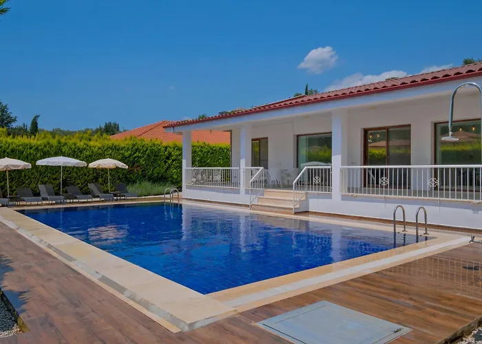 Albina * Uzumlu (Aegean)